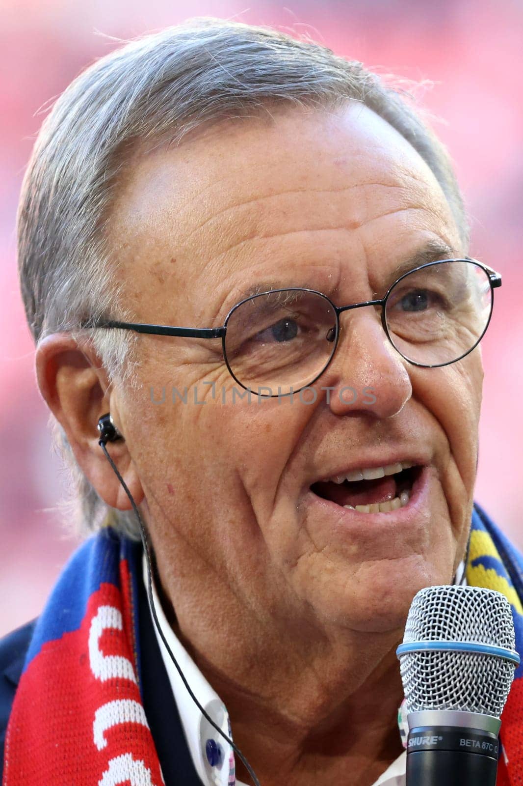 Roland Mack (Senior Manager Europapark Rust) at the game of the 1st FBL: 24-25: 1st FBL: 24-25: 9th Sptg. SC Freiburg - FSV Mainz 05  DFL REGULATIONS PROHIBIT ANY USE OF PHOTOGRAPHS AS IMAGE SEQUENCES AND/OR QUASI-VIDEONann  Photo: Joachim Hahne/johapress