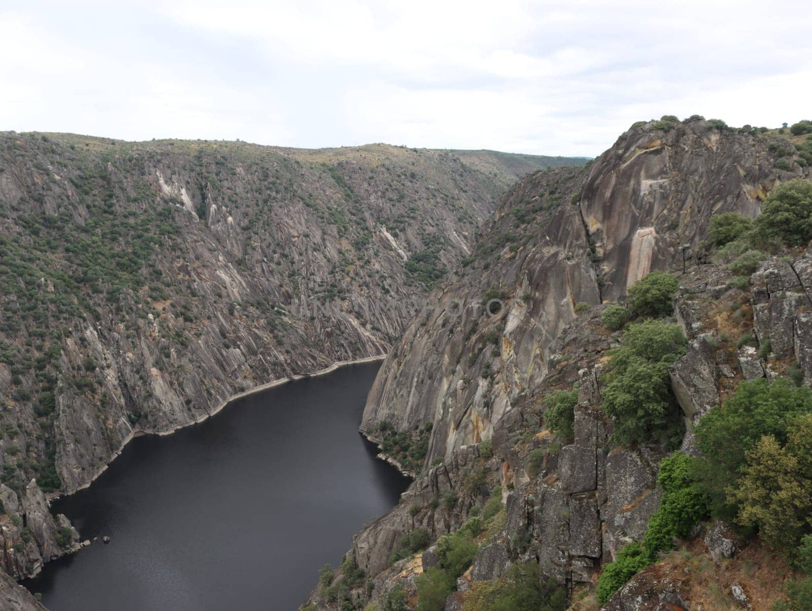 Douro river natural border between Spain Portugal natural deep
