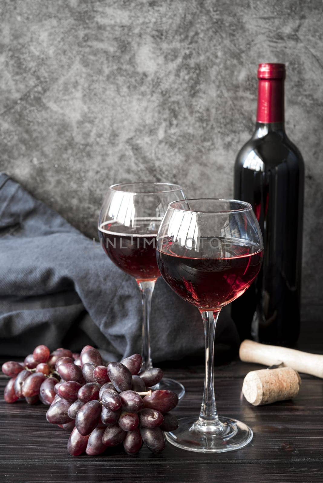 front view bottle wine with grapes