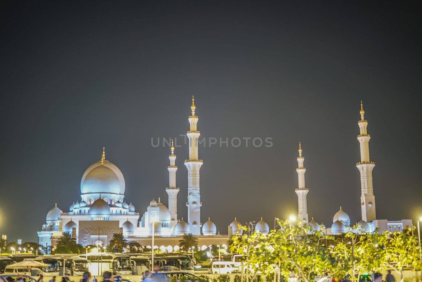 Sheikh Zayed Grand Mosque (UAE Abu Dhabi). Shooting Location: Abu Dhabi