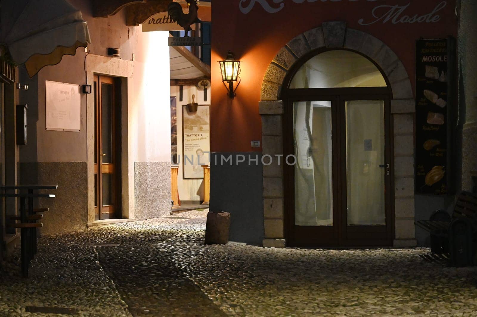 Gasse in Malcesine, abends