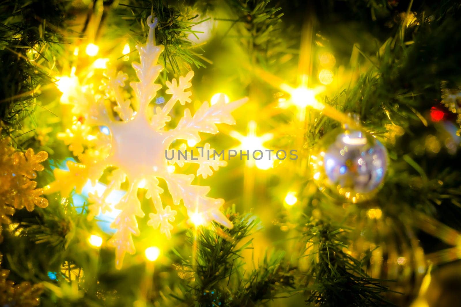 christmas tree decorations. Shooting Location: Minato Ward, Tokyo