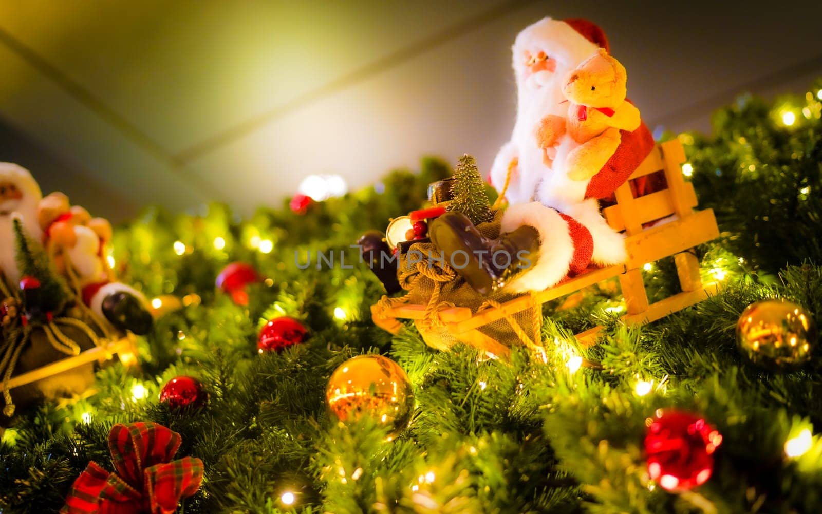 christmas tree decorations. Shooting Location: Minato Ward, Tokyo