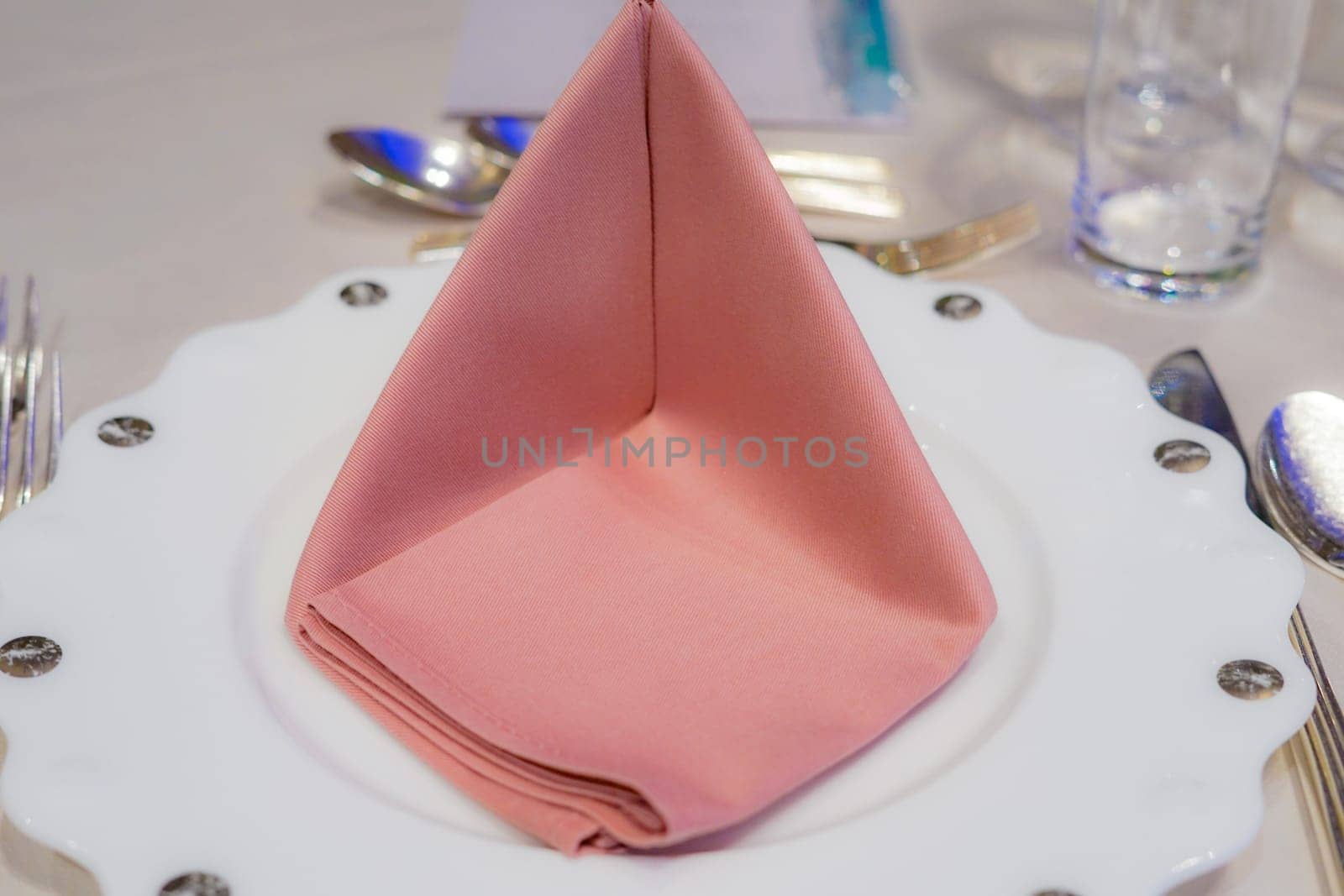 Fine dining restaurant table Making image. Shooting Location: Tokyo metropolitan area