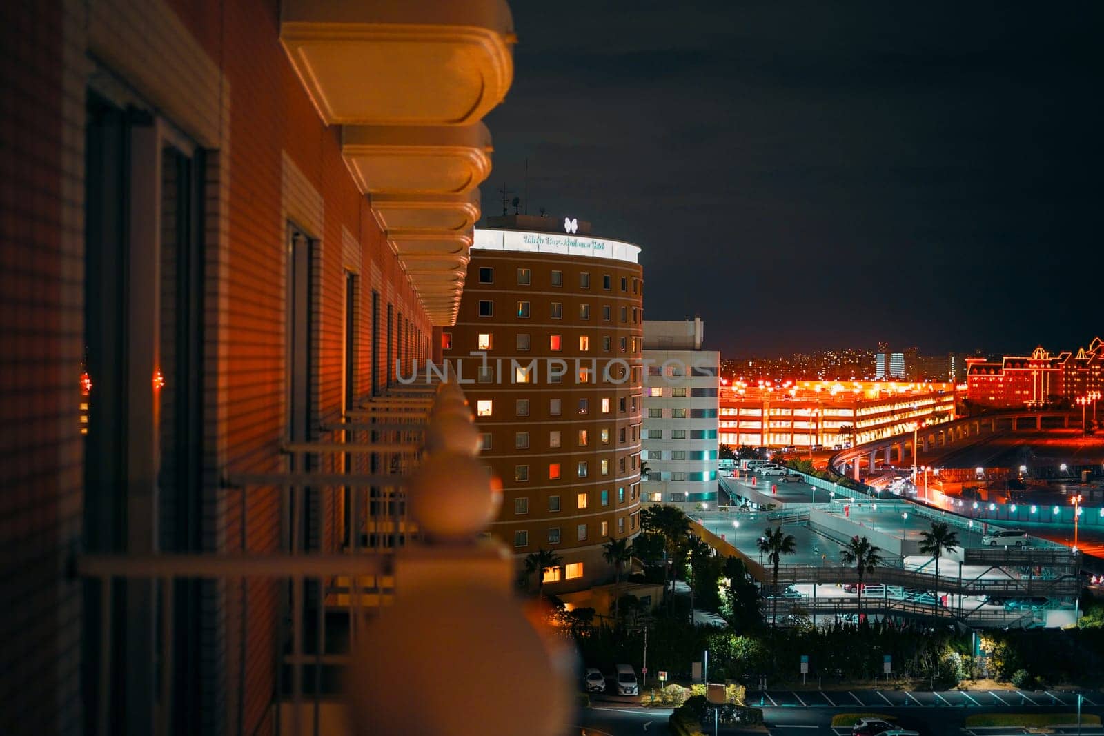 Night view of the city from the balcony. Shooting Location: Chiba prefecture