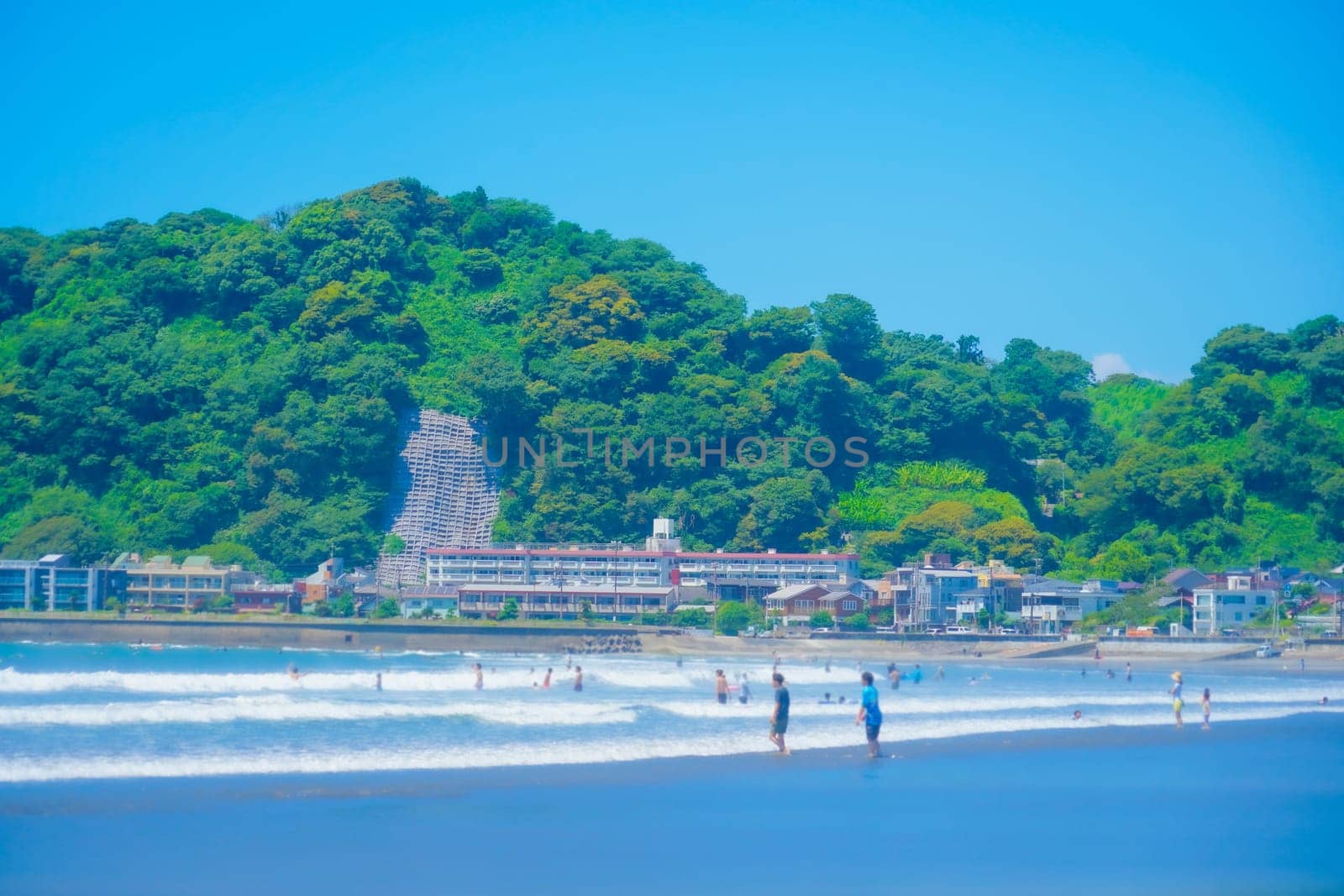 beach and green mountains. Shooting Location: Niigata Prefecture