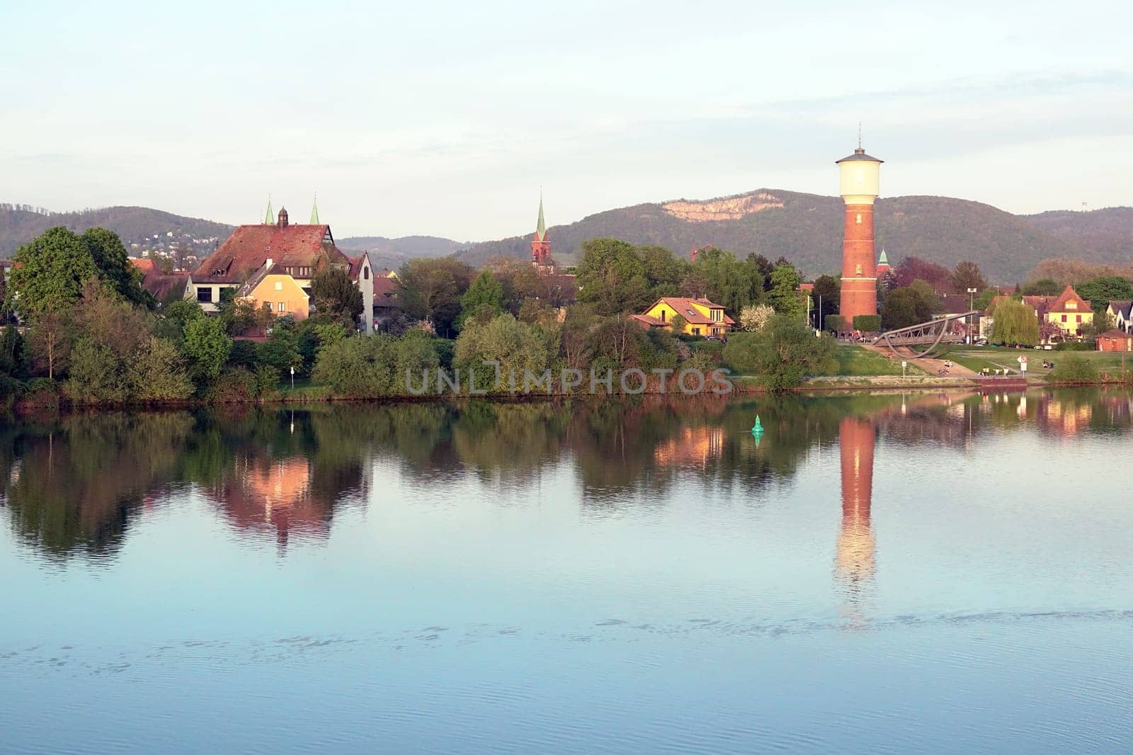 Neckar mit Ladenburg