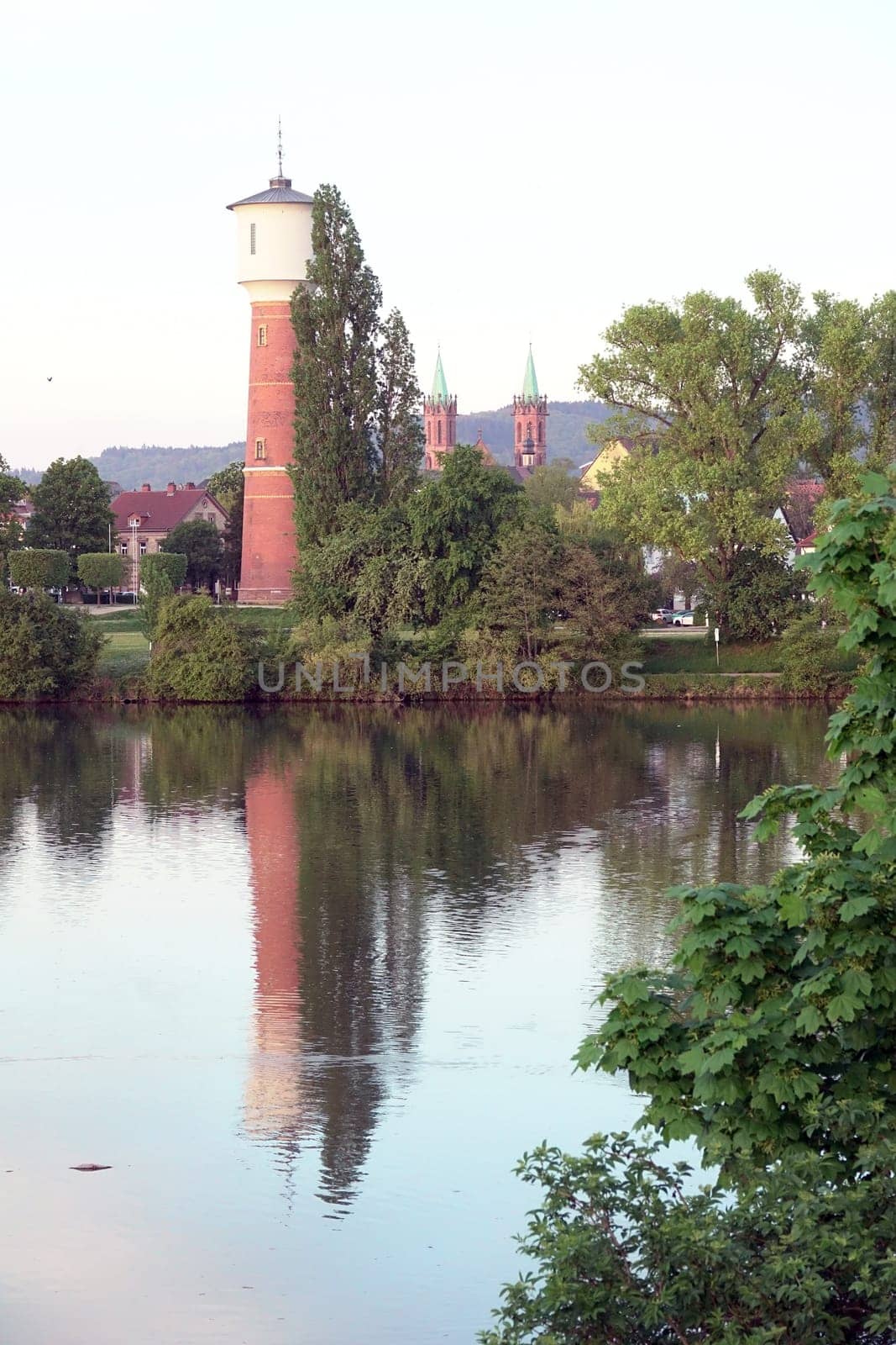 Neckar mit Ladenburg