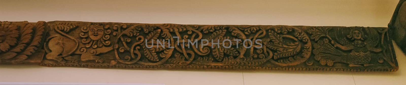 Carving on wood on cash and cantikas. Ancient Russian creativity. Museum of Russian Culture.