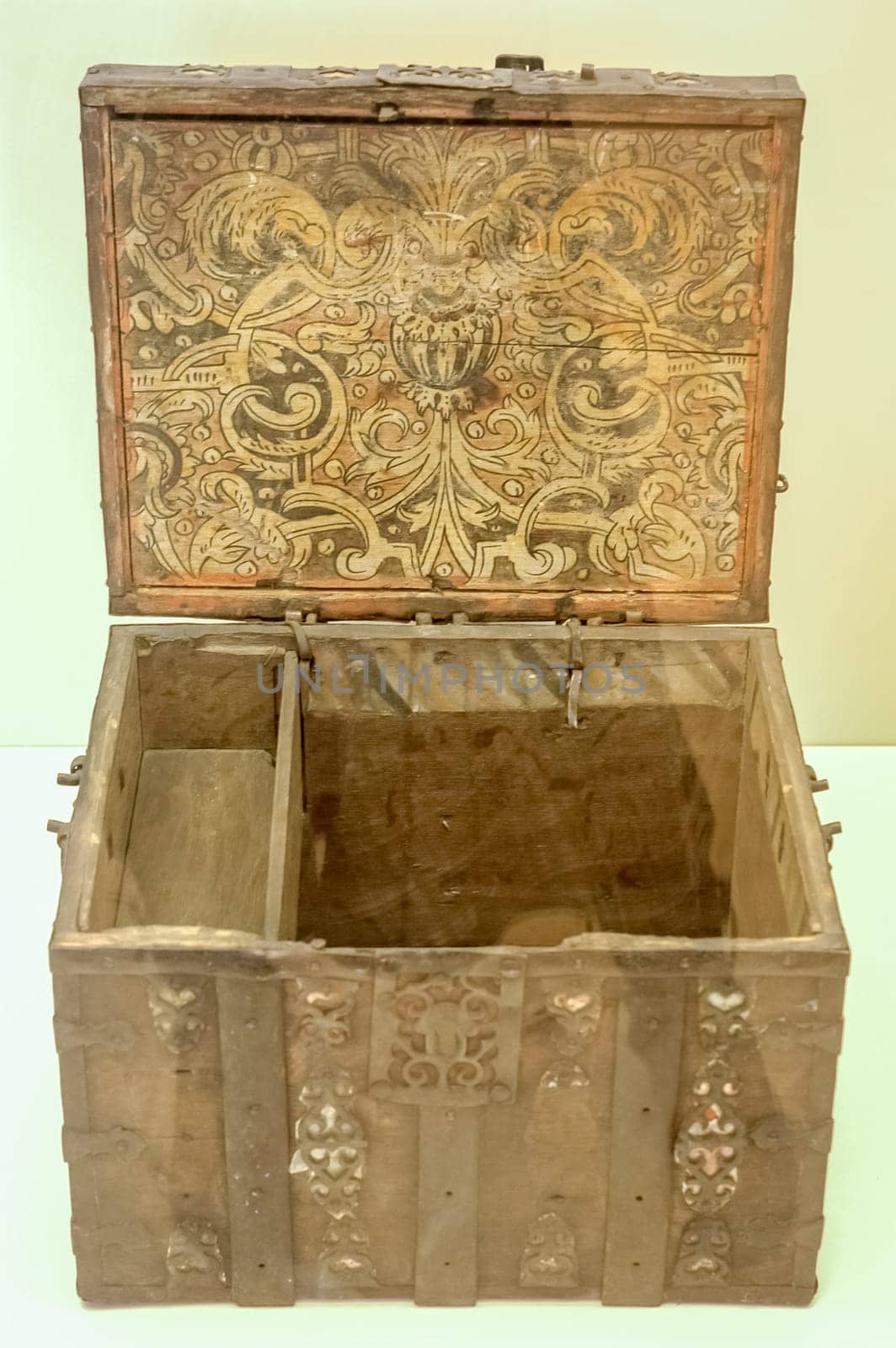 An old wooden chest. Russian culture.