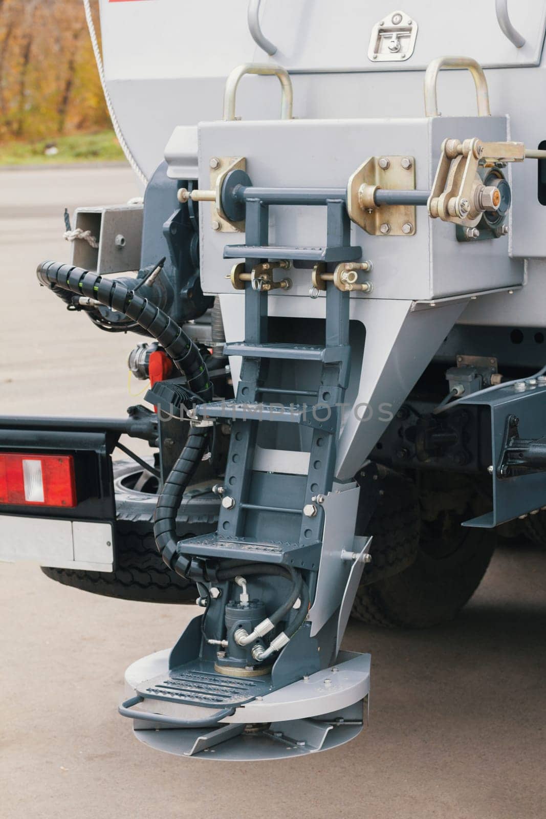 Part of truck constriction vehicle - mechanism, close up