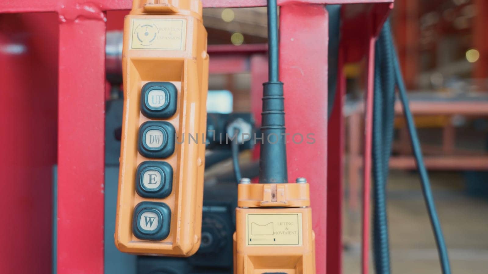 Remote control push button switch for control panel lifting industrial mechanism swivel chain hook crane of electric hoist in factory workshop, pullersSwivel chain hook equipment for pullers