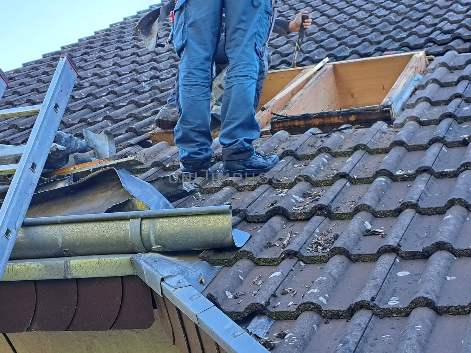 Ausbau eines faulenden Dachfensters