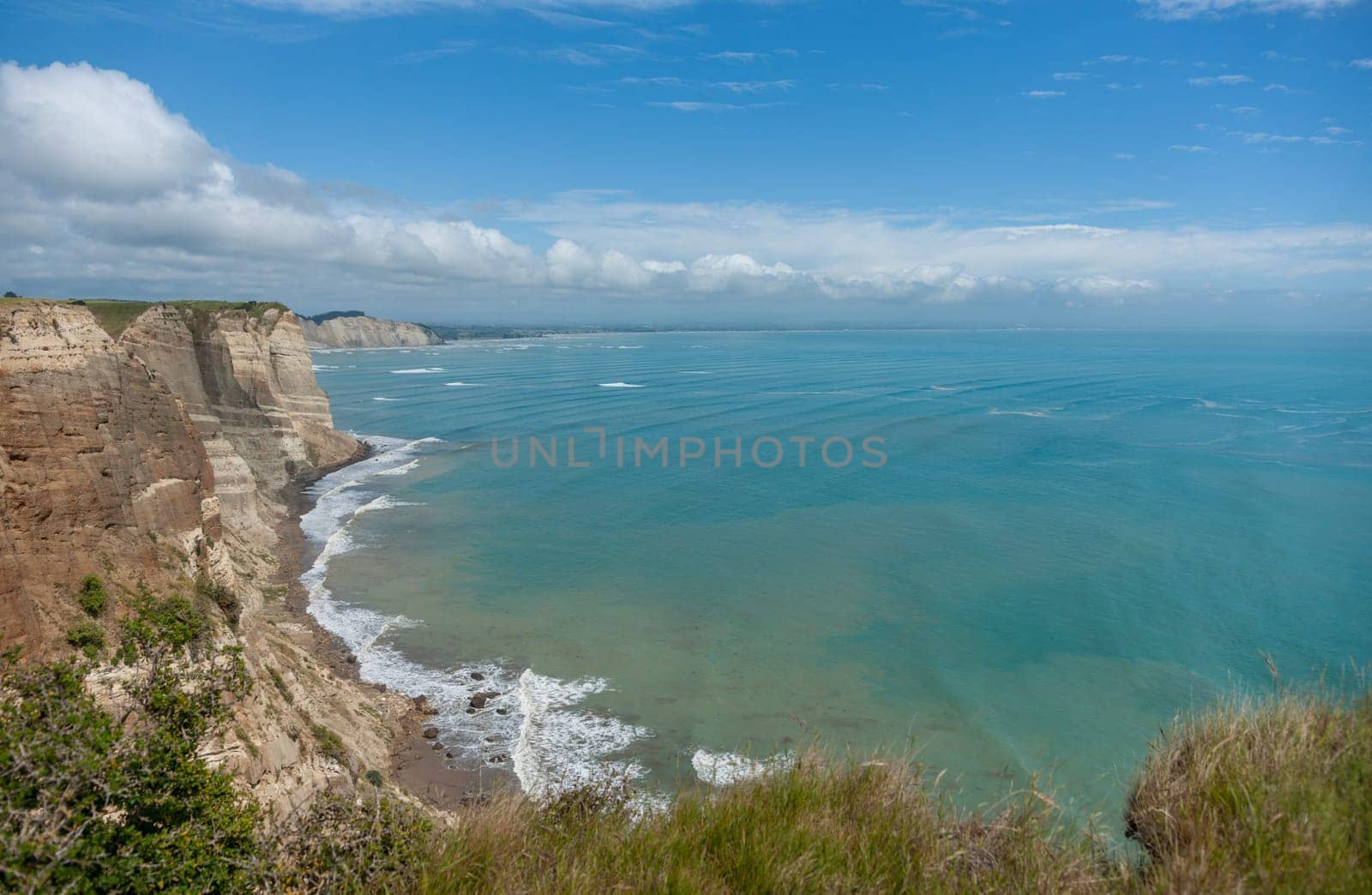Steep cliffs and Beach Cape Kidnappers NZ