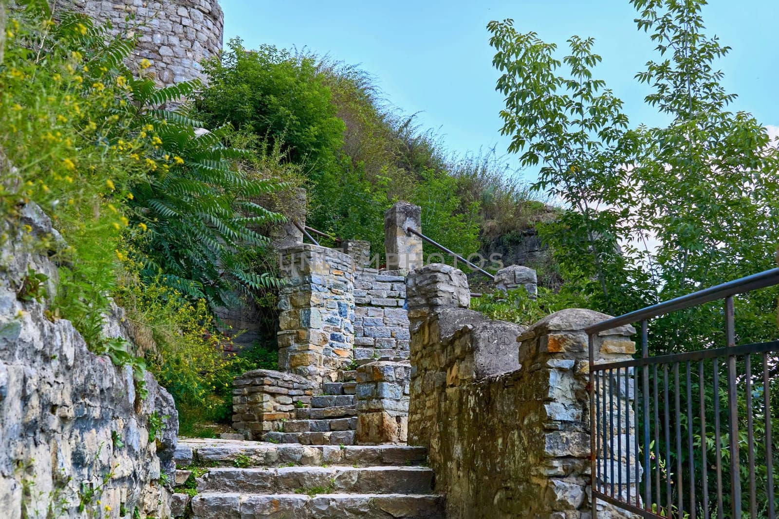 a set of stairs and its surrounding walls or other structure