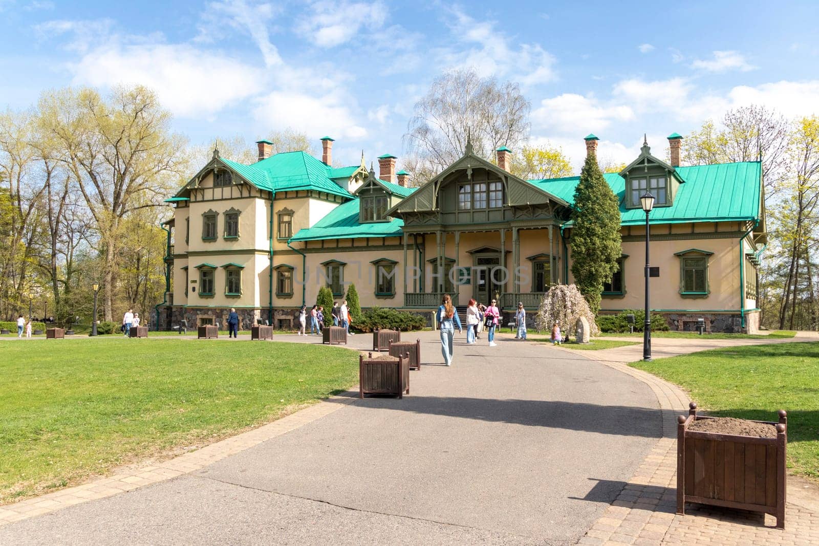Minsk, Belarus - 05.04.2025 - People enjoying first sunny days outdoors. Museum Loshitsa estate