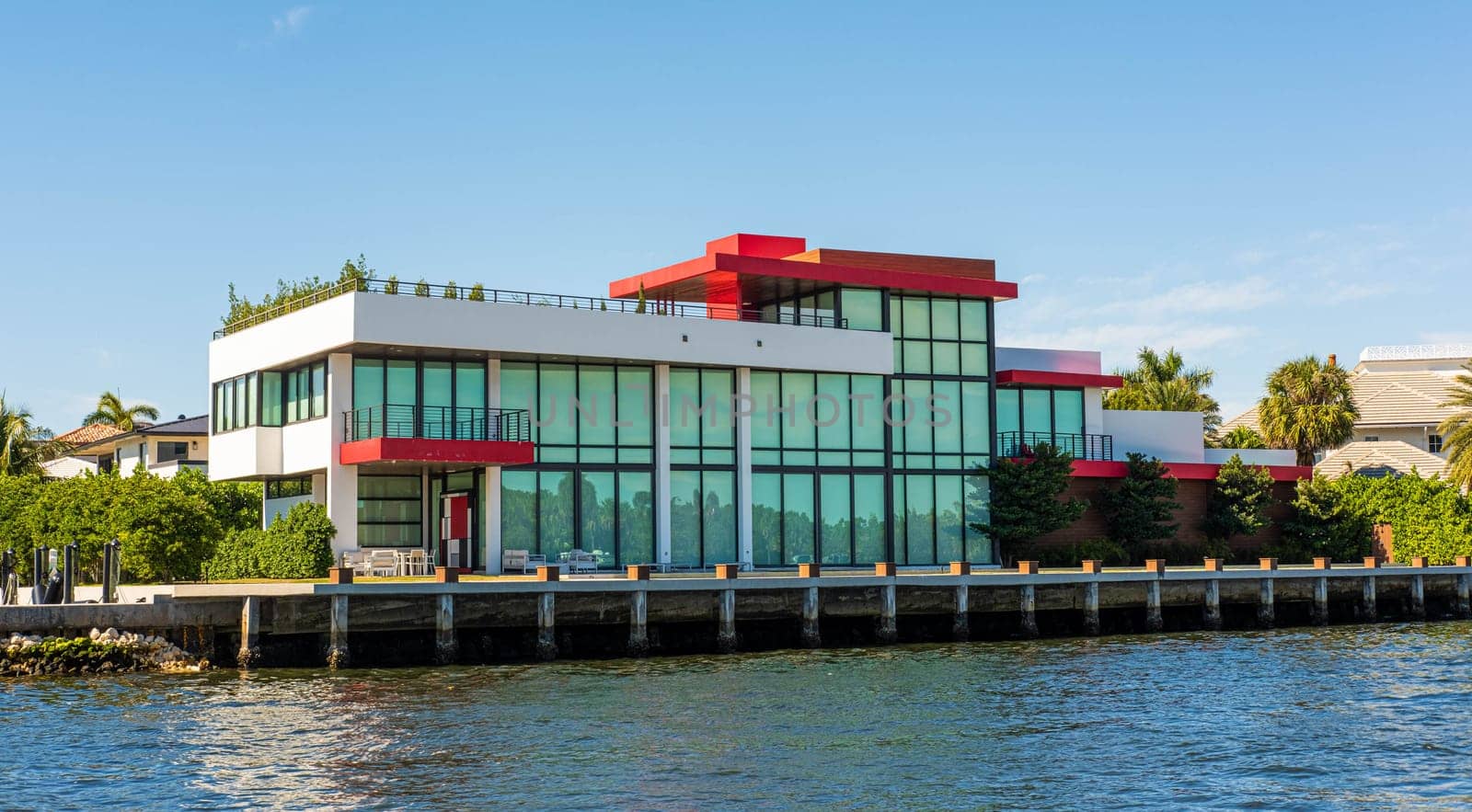 FORT LAUDERDALE, FLORIDA - January 27, 2025: Modern Mansion in Fort Lauderdale Florida