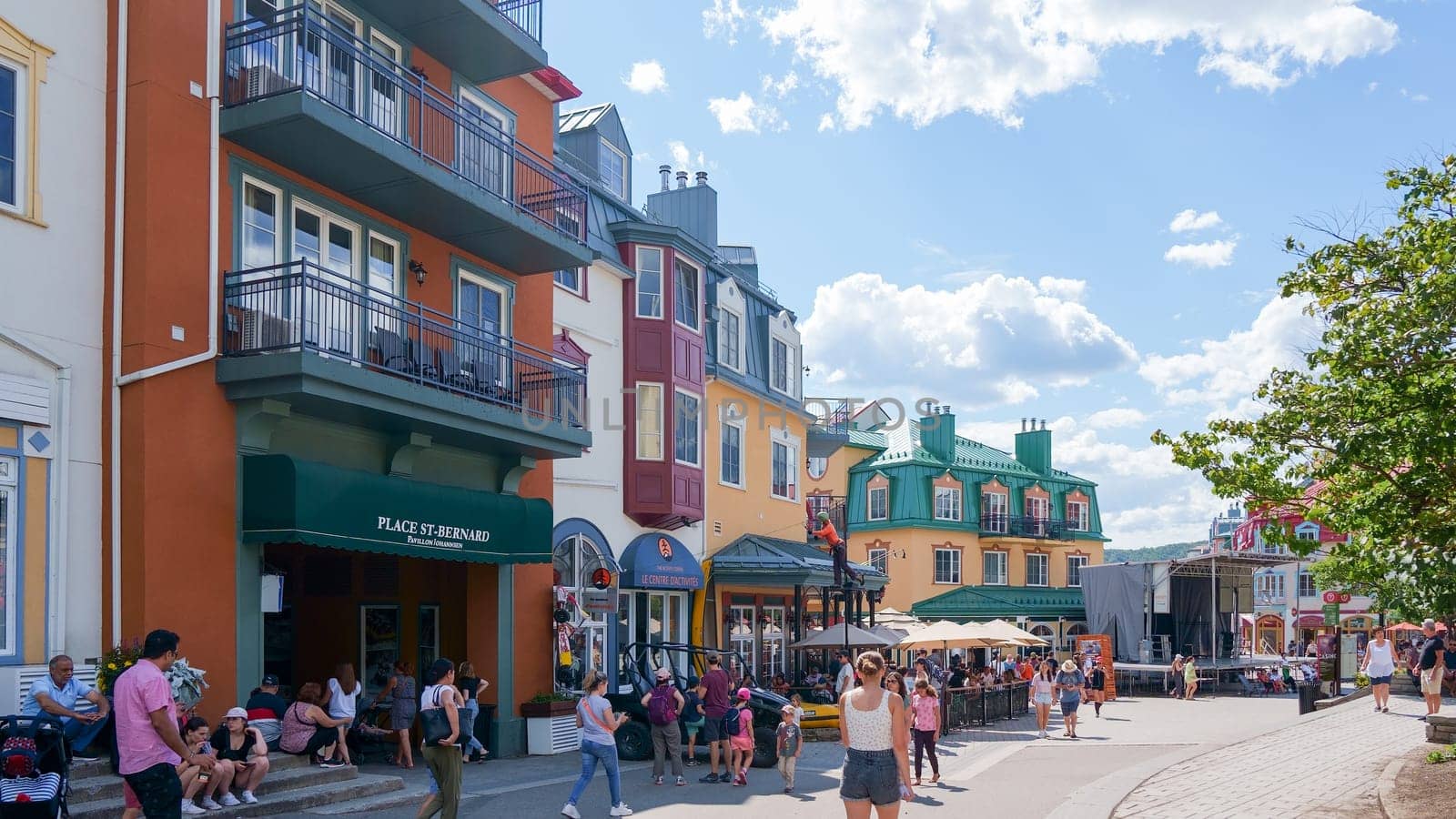 Mont-Tremblant QC Canada - 22.09.2024: A Lively And Vibrant Village Street Scene With Tourists, Local Shops And Restaurants To Explore.