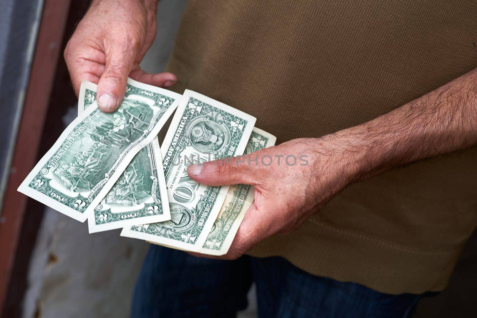 a current medium of exchange in the form of coins and banknotes, coins and banknotes collectively