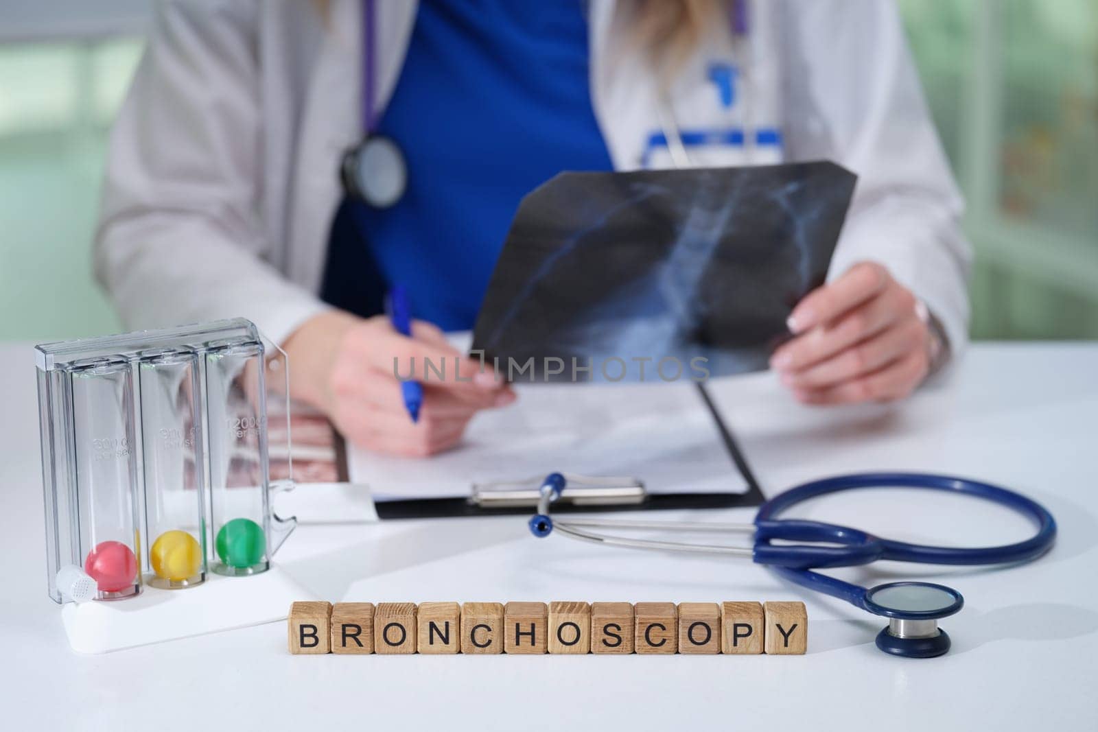 This is an overview of bronchoscopy procedures using medical tools and a detailed analysis in a clinical setting