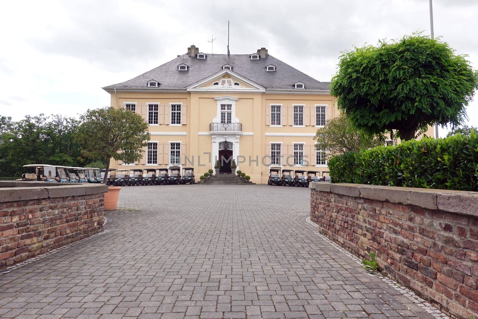 Schloss Miel, Barockschloss mit Golfplatz, Nordrhein-Westfalen, Deutschland, Swisttal