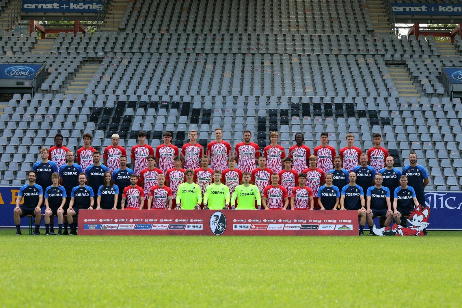 Team photo SC Freiburg II - U23 - Season 2023/24 - Back row (from left to right): Johan Manzambi,Noah Darvich ,Julian Stark,Drew Murray,Alessio Besio,Andreas Vaher,Maximilian Breunig,Hamadi Al Ghaddioui,Oscar Wiklöf,Franci Bouebari,Marco Wörner,Guillaume Furrer,Yann Sturm  Middle row (from left to right): Andreas Birkigt (team doctor),Martin Schweizer (sporting director),Moritz Walther (athletics coach),Felix Roth (liaison coach),Noah Wagner,Jihan Lee,Sandrino Braun,Fabian Rüdlin,Davino Knappe,Gabriel Pellegrino,Felix Allgaier,Thomas Stamm (coach),Uwe Staib (assistant coach),Valentin Vochatzer (assistant coach / video analysis),Frank Kackert (goalkeeper coach)  Front row (from left to right): Nikos Karvouniaris (team doctor),Lisa Bode (team doctor),Hubert Mahler (Head of Medicine & Athletics),Thea Löffler (Team Manager),Patrick Lienhard,Philip Fahrner,Jaaso Jantunen,Niklas Sauter,Laurin Mack,Alexander Lungwitz,Mika Baur,Larissa Kern (physiotherapist),Marc Klingenstein (physiotherapist),Dominik Schelb (team organiser),Hendrik Michel (kit manager)