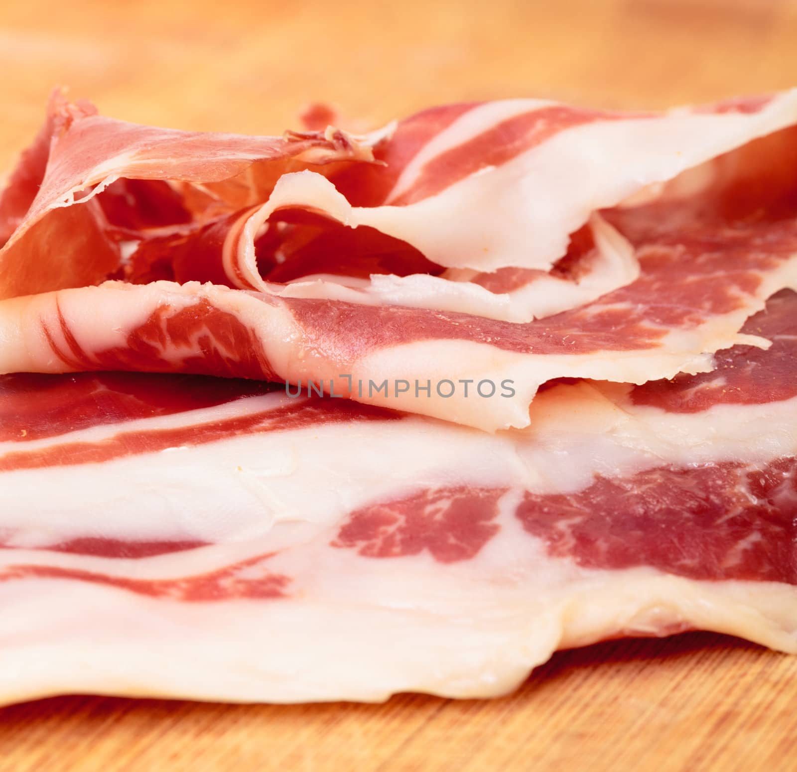 Thiny Sliced Spanish Jamon by Discovod