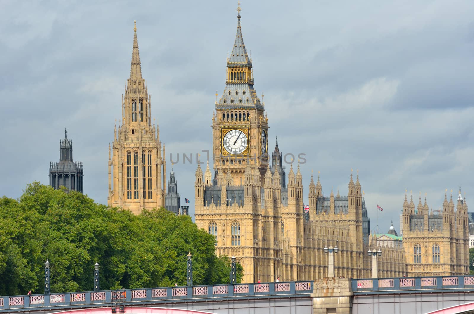 Palace of Westminster by pauws99