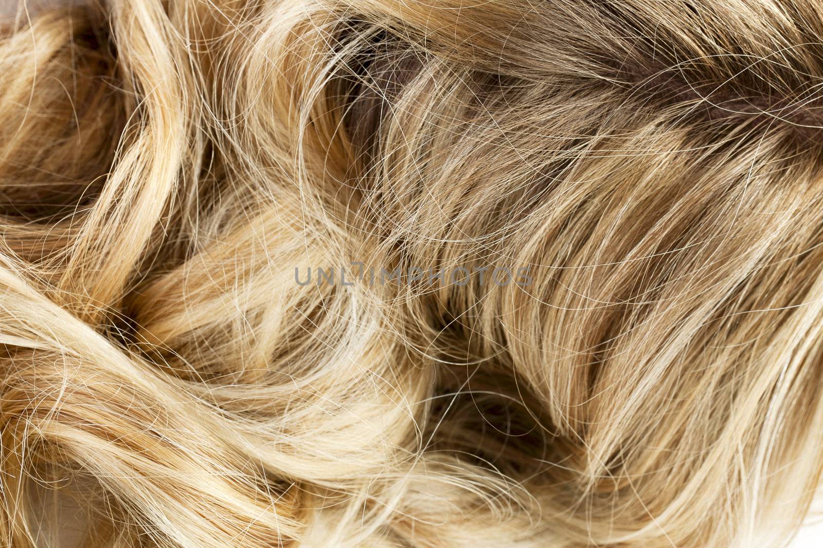 blond wavy hair by kozzi