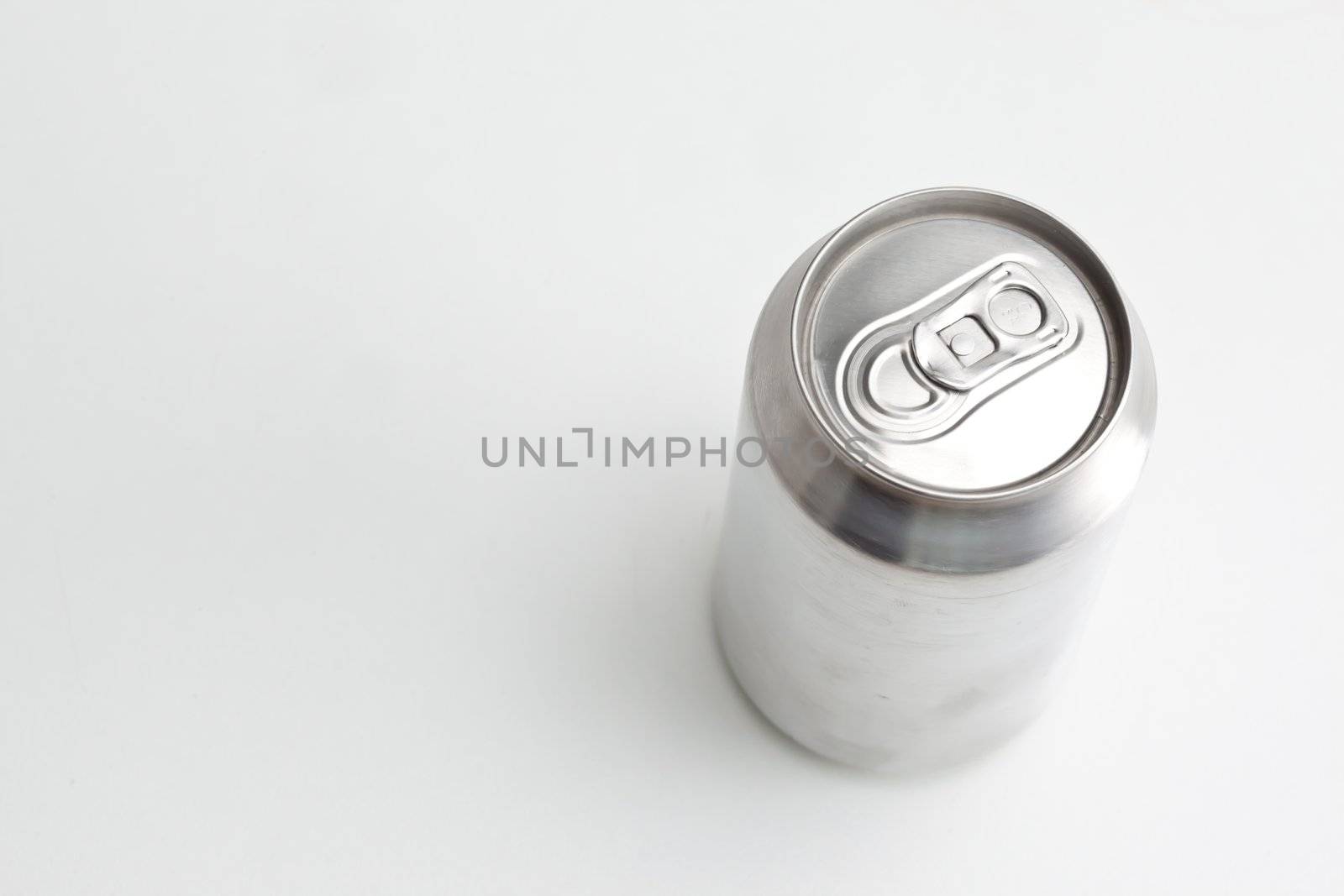 High angle view of a closed aluminium can by Wavebreakmedia
