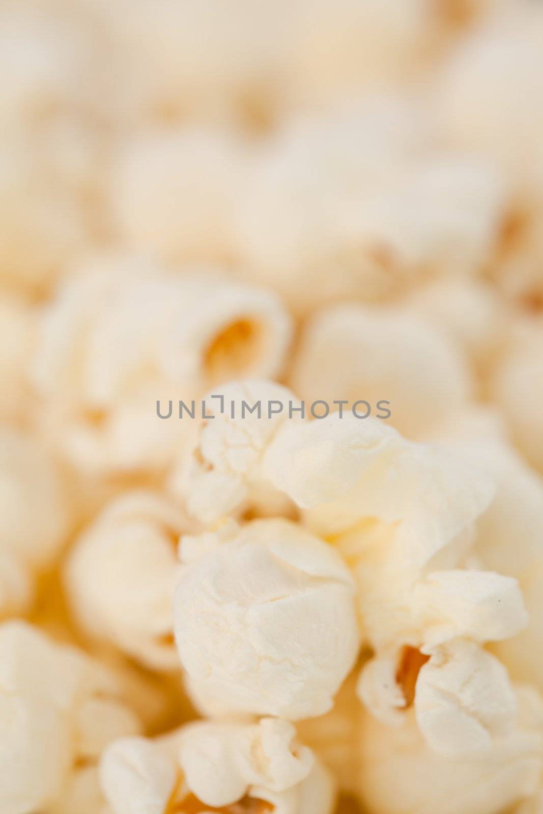 Close up on a lot of blurred pop corn