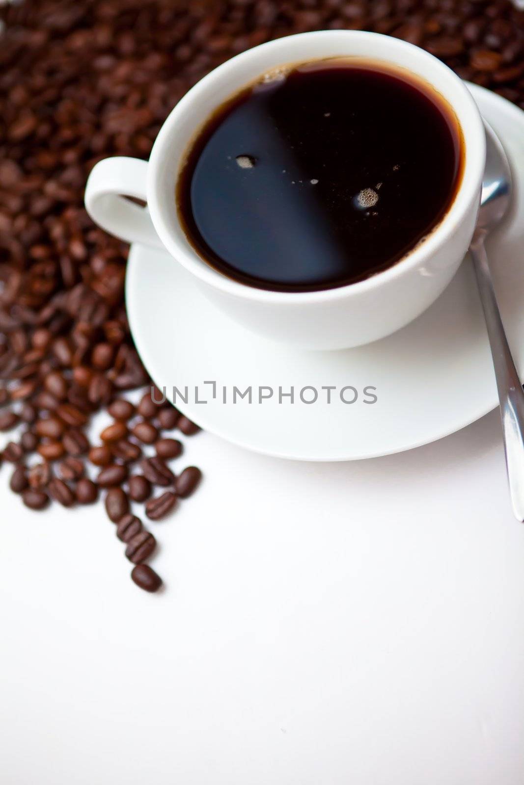 Espresso and  beans by Wavebreakmedia