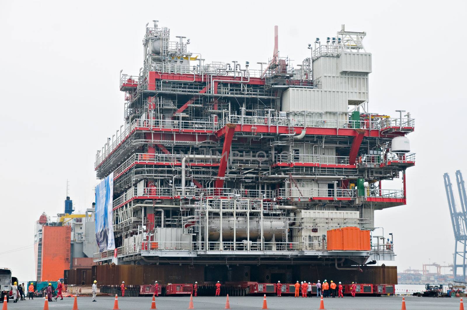 LAEM CHABANG - OCTOBER 2: A 6,000 ton module built by Aibel in Thailand for Statoil and the Gudrun Drilling Platform in the North Sea, being loaded in Laem Chabang, Thailand on October 2, 2012.