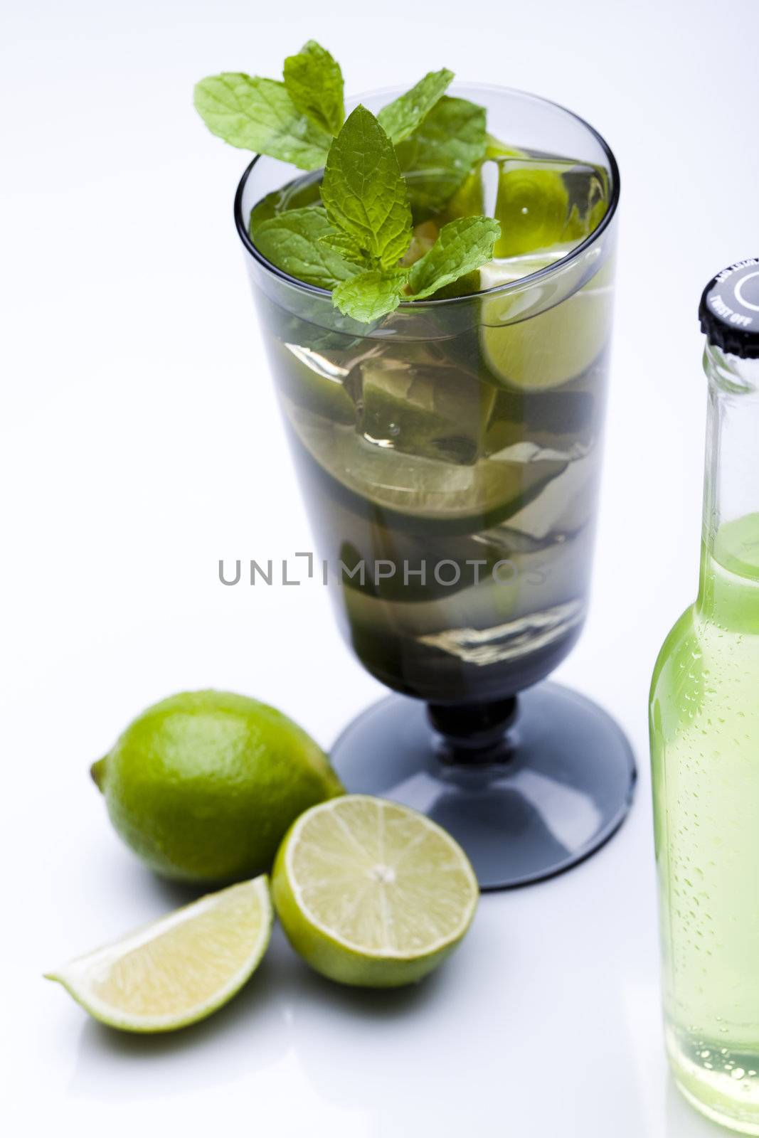 Fresh mojito drink by JanPietruszka