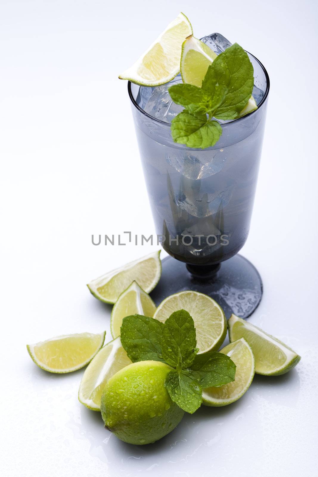 Fresh mojito drink by JanPietruszka