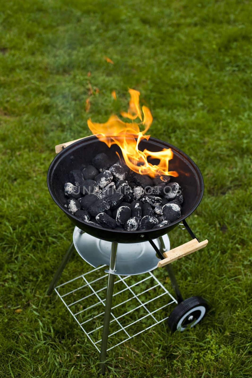 Grilling time, Grill