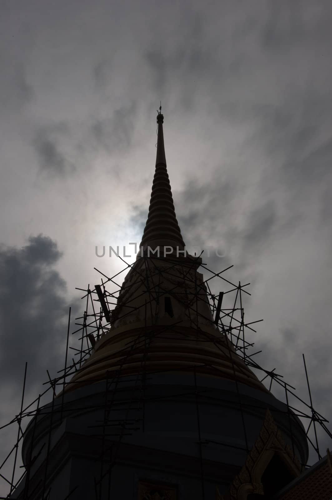 thai temple silluate by ngarare