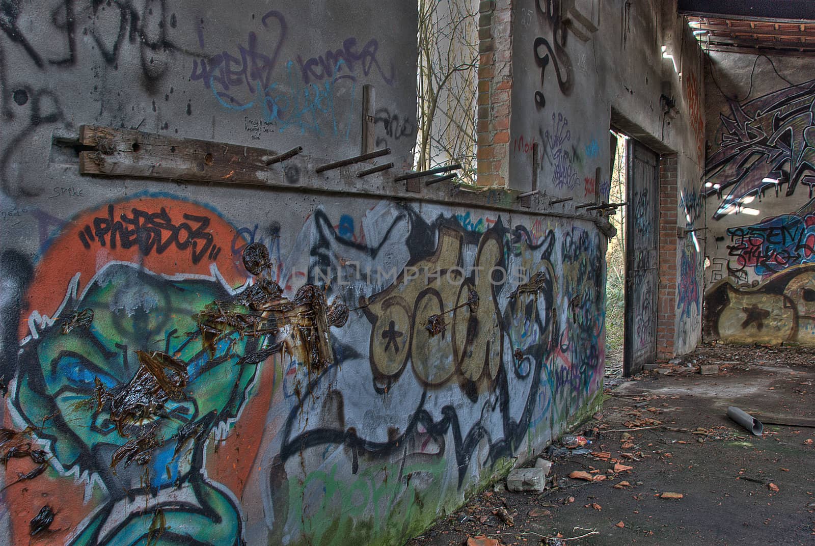 blue red brown gravity instie old building