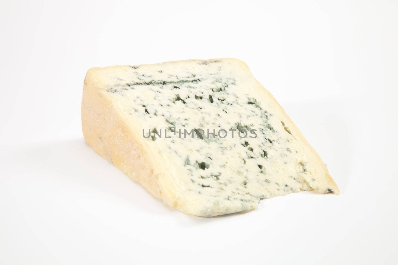 Wedge of full fat soft blue cheese by hanusst