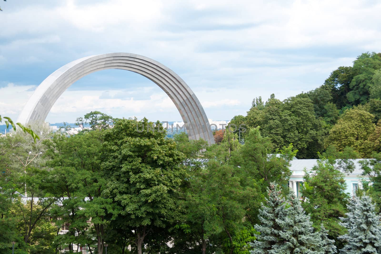 Arch of Friendship of Peoples in Kiev by victosha