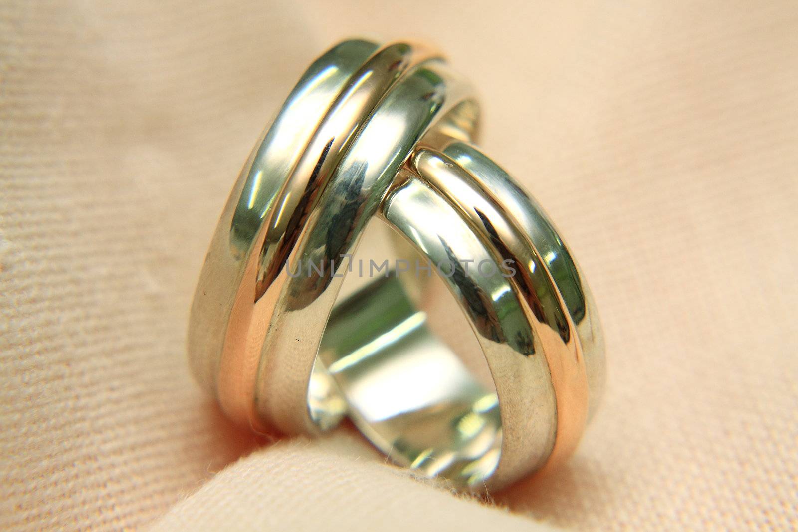 Wedding rings by selinsmo