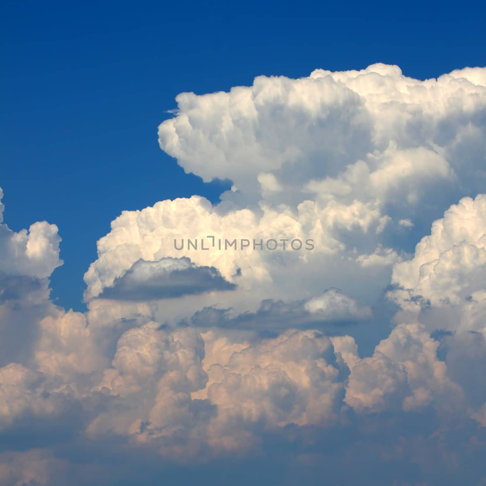 Summer Thunderstorm Clouds by Wirepec