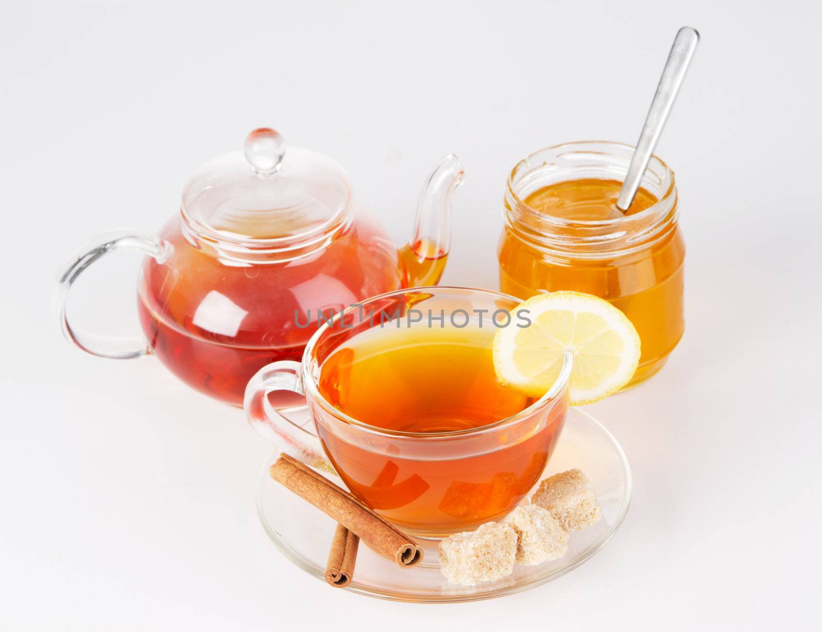 Tea with honey, lemon and cinnamon