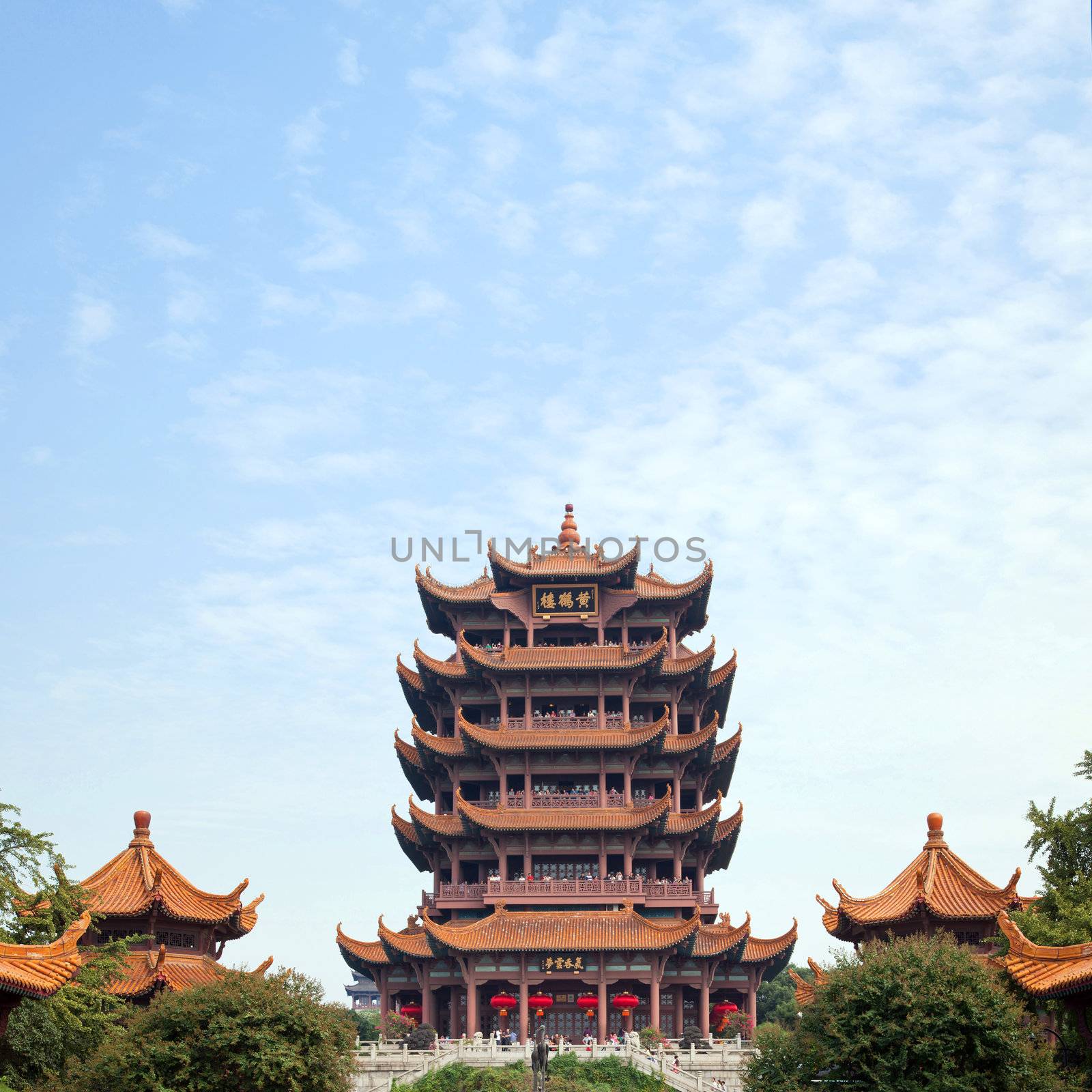 Yellow Crane Tower Wuhan China by vichie81