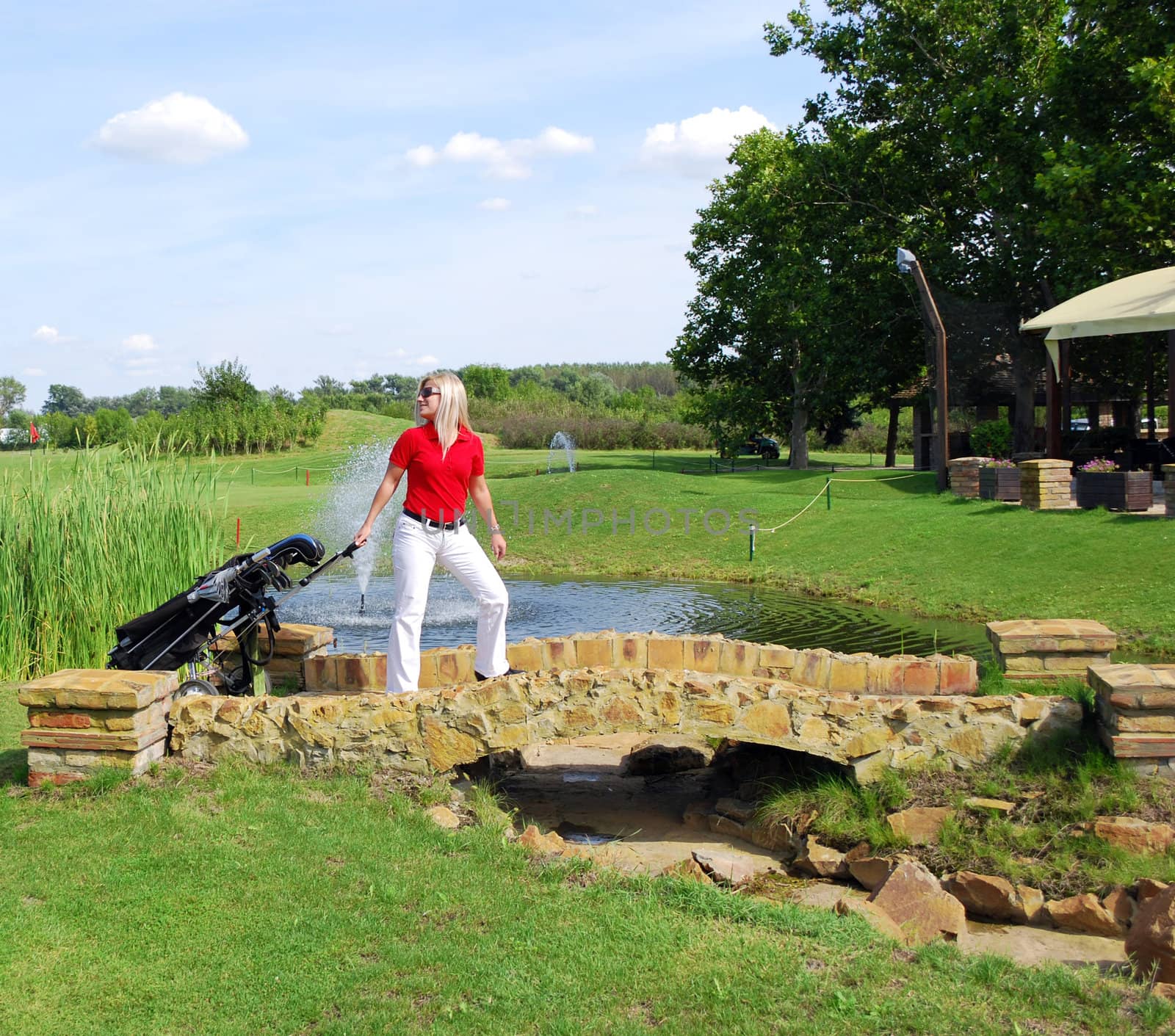 Beauty girl goes to play golf