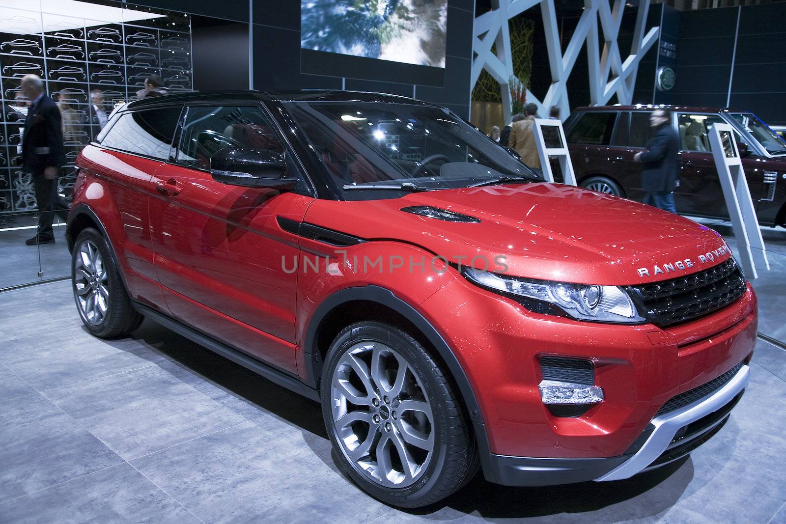 Range Rover Evoque Coupe by shadow69