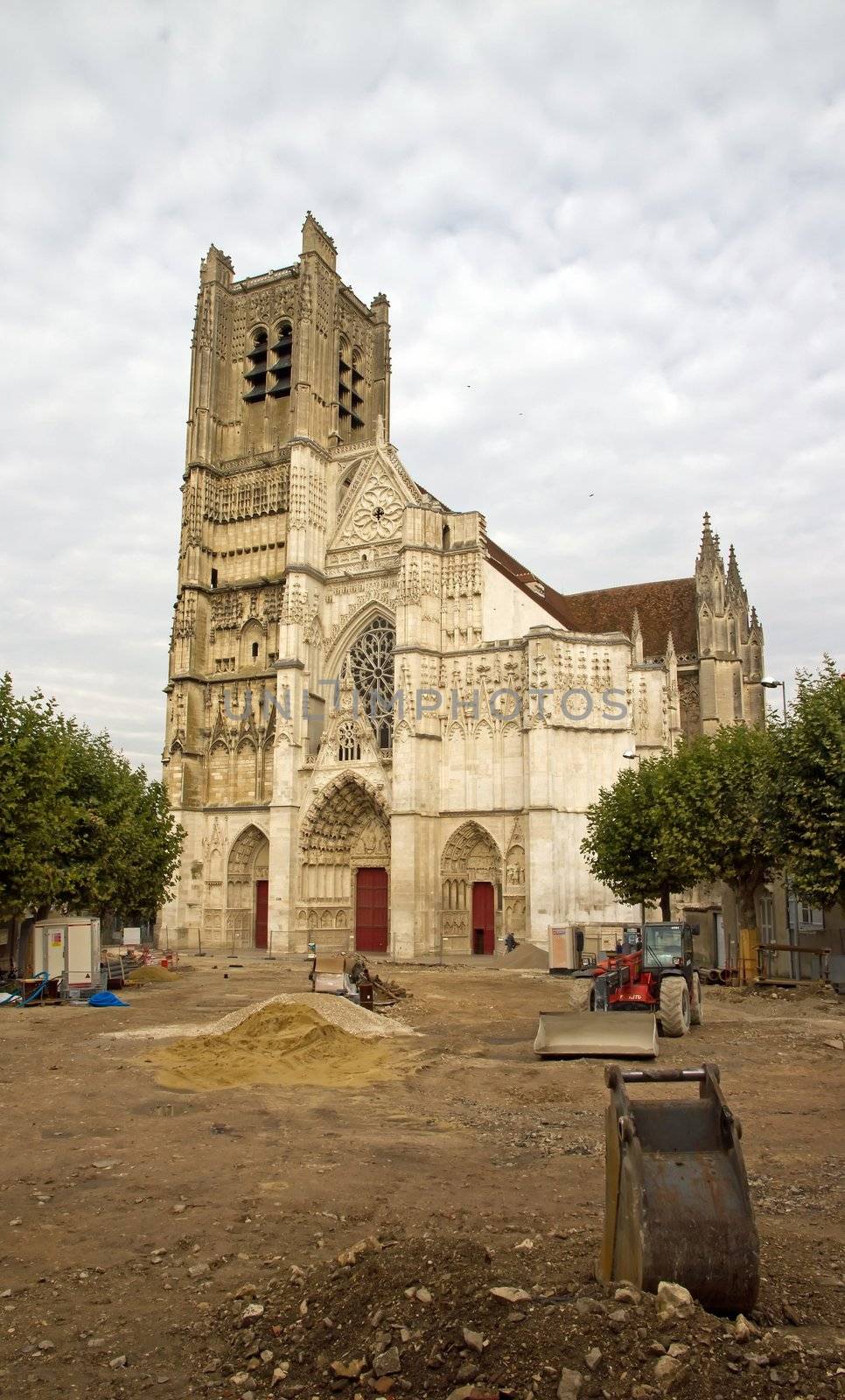 cathedral Saint Etienne, town of Auxerre , works of renovation dated october 2012 (Yonne Bourgogne France) by neko92vl