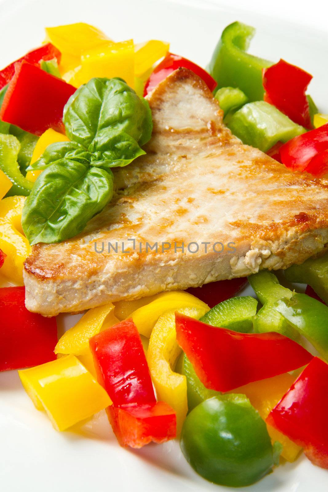 fried tuna fillet with pepper