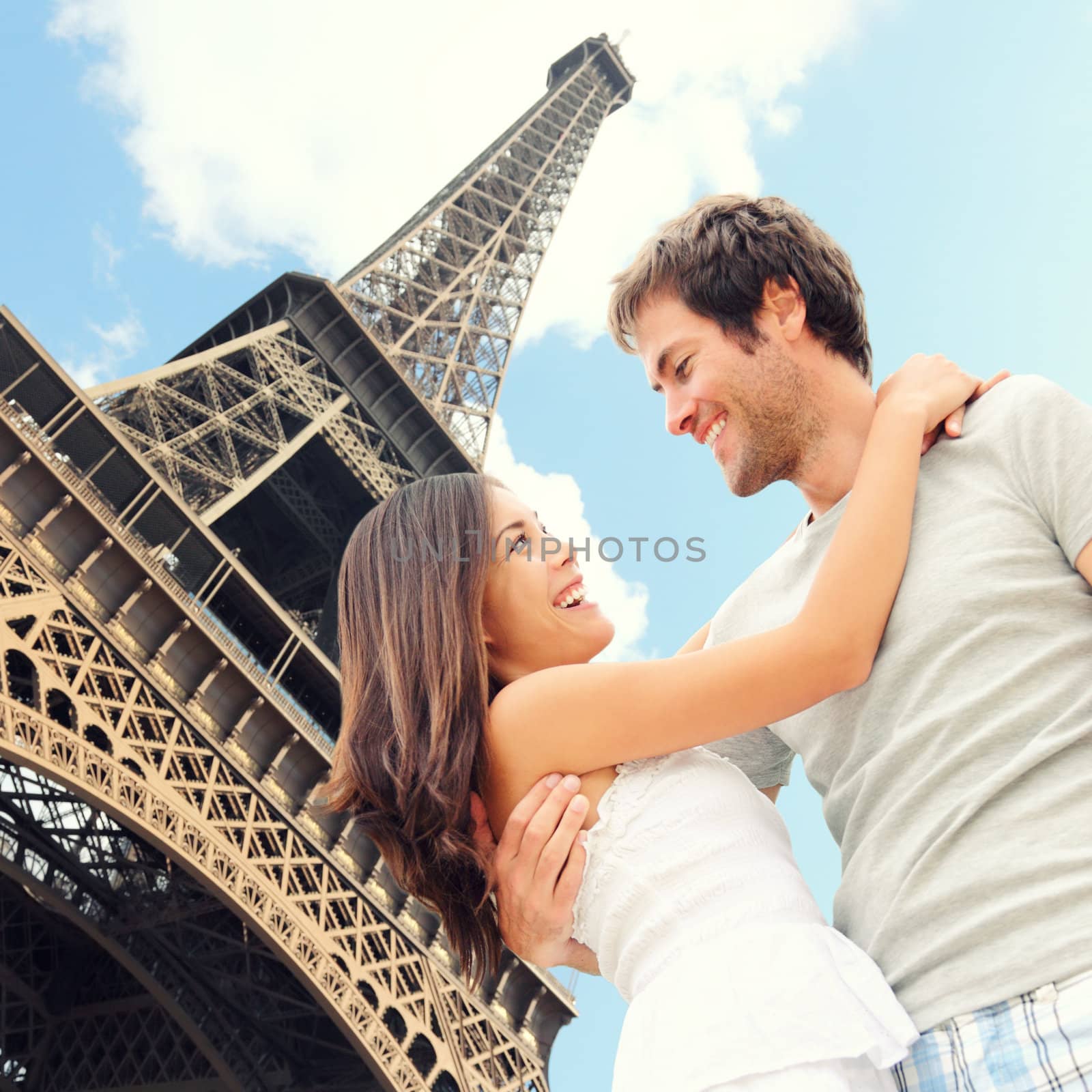 Paris Eiffel tower romantic couple by Ariwasabi