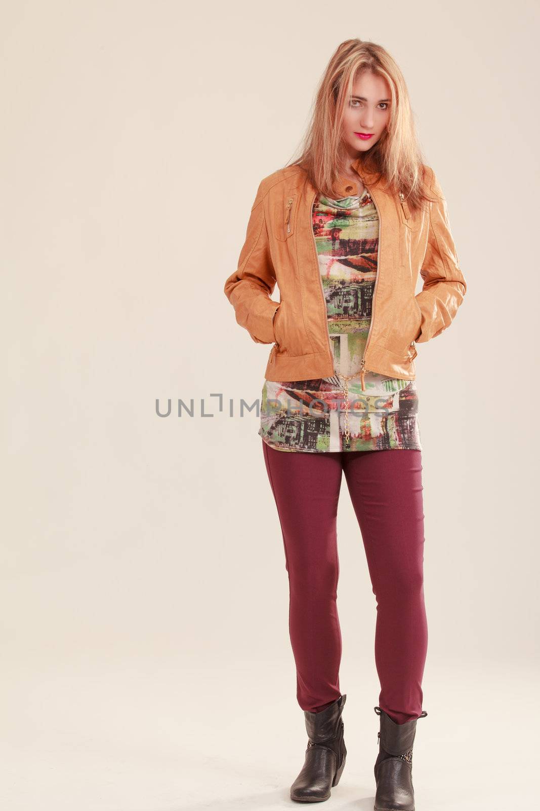 Young woman dressed with fashion for Autumn / Winter 2012/2013